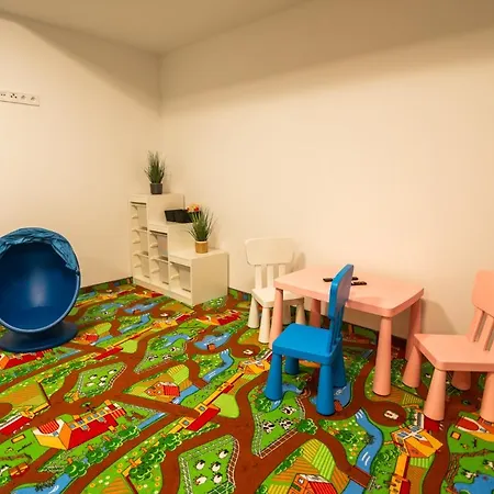 Invest Centrum Park 2 דירה